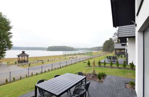 Cottage by Kiedrowickie Lake With Boat Access - Foto 32