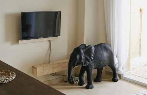 SEA SUITE Romantic Beachfront Apartment Cotobro Beach, Almuñecar - Photo 12