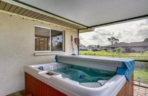 Canal-Front Retreat w/ Heated Pool & Hot Tub! - Foto 22