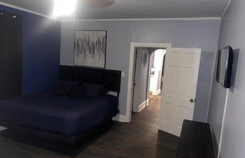 Charming King bed & Queen Sofa bed & TV Wifi - Foto 11