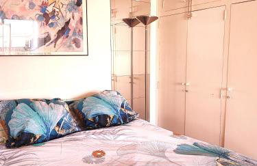 Studio COSY et SPACIEUX AVEC EMPLACEMENT IDEAL - Foto 9