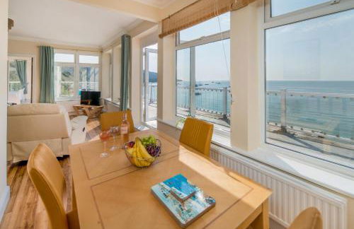 The Penthouse - Photo 7