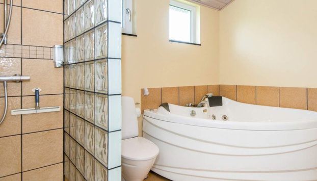 5 Star Holiday Home in Hovborg - Foto 3, Trattamento spa