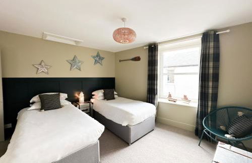 Harbour Way Cottage by Coast & Country Stays - Photo 16