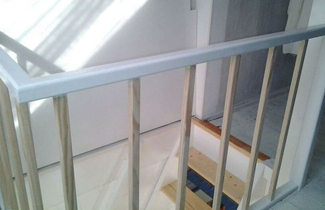 Welcoming Apartment Near Lake - Photo 8