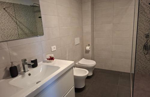 Aurora Lake Apartment - Photo 21