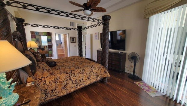 Cozy Canal 3 Bedroom Home - Foto 5, Habitación