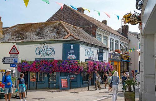 Spacious House nr Castle Beach Parking & Sauna - Foto 49