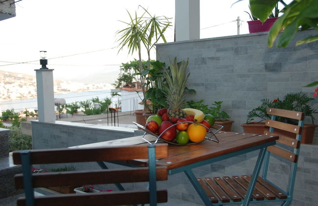 Crown Deluxe Apartments - Foto 2