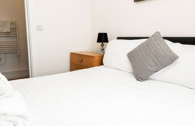 2 Bedroom Apartment Warrington - Photo 7