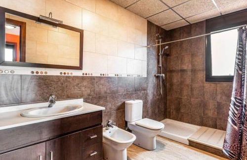 Casa rustica con piscina y jardin - Photo 14