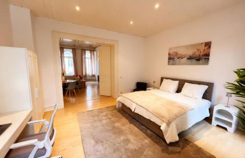 Urban Heritage Suite with work space in Düren Center - Foto 13