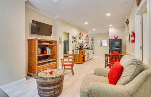 Walk to Main Street Saluda Escape with Garden Patio - Foto 10