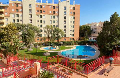 Fuengirola Holiday Apartment w/Balcony View & Pool - Photo 2