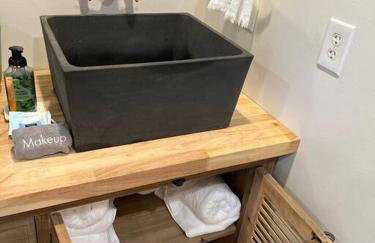 SweetSuiteCullman-couples retreat tiny home dwntwn - Foto 24