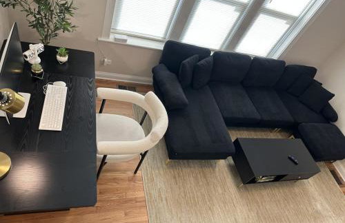 Sleeps 22 • Modern Multi-Unit • Gym • Workspaces - Photo 14