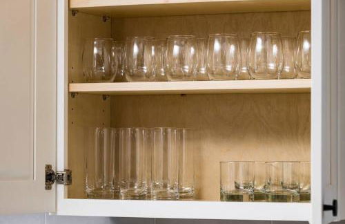 Wild West Disco Haus 2! New Hot Tub, Patio + Gym - Foto 18