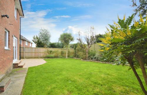 Helms House - Photo 3