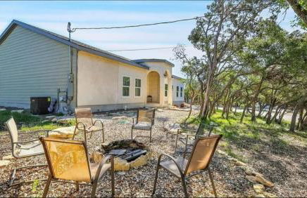 Lakeside mansion minutes to the lake - Foto 9