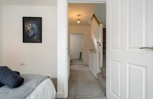 London 4-Bed in Coulsdon, 20 mins Gatwick, Parking - Foto 22