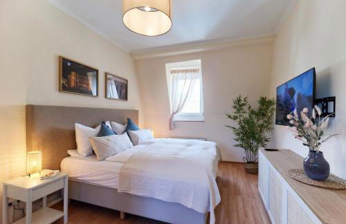 MARX - Zentrales & geräumiges Apartment für bis zu 6 Personen - 2 Schlafzimmer mit TV, WLAN & Waschmaschine - Foto 2