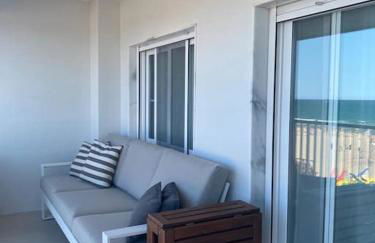 Apartamento 1ª Línea de Playa - Con Piscina y Parking - Photo 9