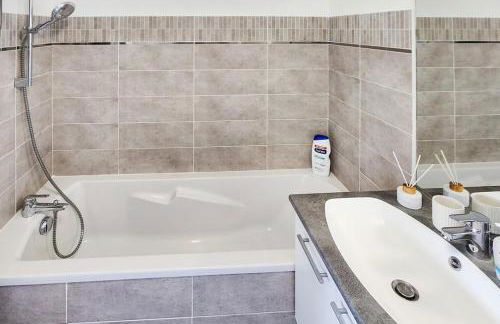 Confluence - Photo 13