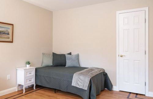 Secluded 9BR Getaway, Pool, Hot Tub & Huge Deck - Foto 63