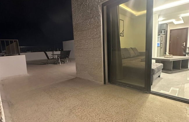 Cozy Rooftop Near Al Services 24 - Foto 17