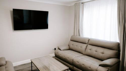 Pendle Close - 3 bed house with parking - Foto 1