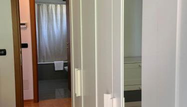 Terminal Nord Garden House - Foto 5, wardrobe