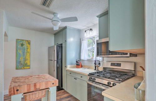 Tampa Bay Area Cottage with Gas Grill and Fire Pit! - Foto 8