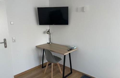 KG Exklusives Zimmer, WLAN, geteiltes Bad und Küche - Foto 23
