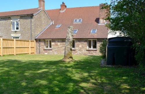 The Coach House - Photo 19