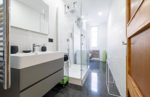 LargoDoria - ViaGenova, box auto privato incluso - Foto 34