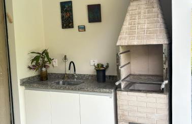 Casas aconchegantes com piscina na encantadora Praia das Cigarras - Foto 6