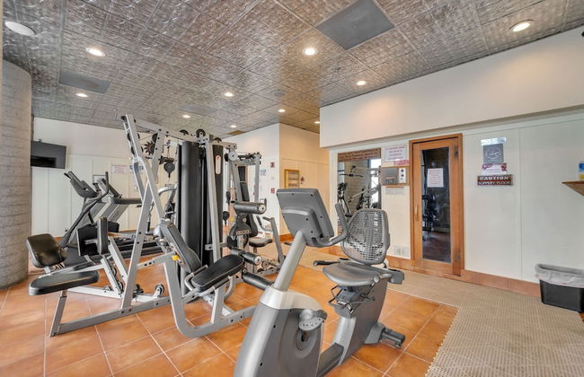 Uhost AI 2BR Condo w Balcony Great Views - Foto 34