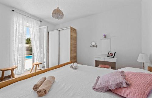 Villa Javor near Pula only 1 km from the beach with sea view and heated pool - Foto 4