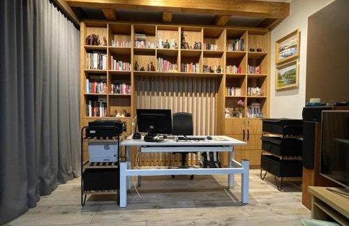 Chata pod strzechą w Beskidach - Foto 34