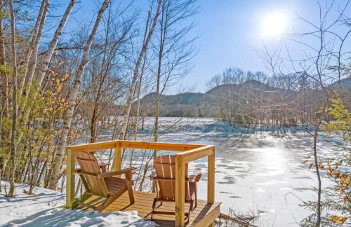 White Mountain Retreat with Theater, Fire Pit, Game Room and River Access - Foto 63