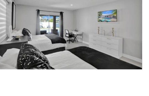 Modern 4 Bedroom -Kosher - Heated Pool - Game Room - Foto 16