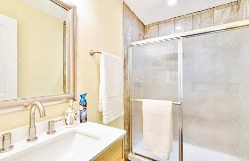 North Raleigh Private Retreat - Foto 39