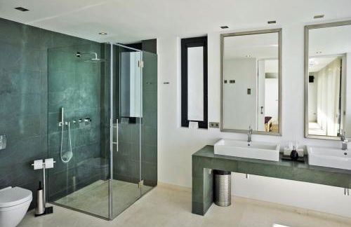 Serene 4 Bedroom Villa in Ibiza City, 1032 - Foto 27