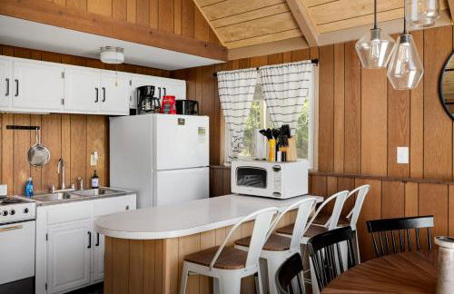 Mountain cabin w hot tub, fire pit & pet-friendly - Foto 15