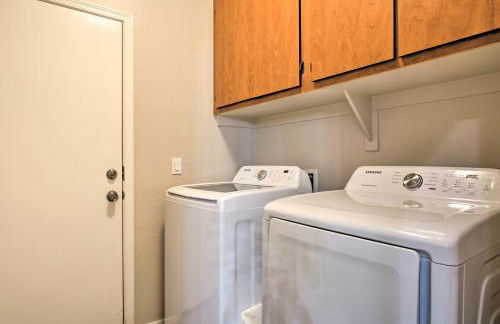 Sunny Surprise Vacation Rental with Pool, Near Golf! - Foto 25