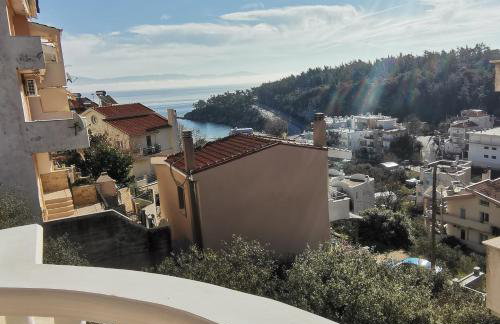 Iris Deluxe Suites 1 - Photo 19