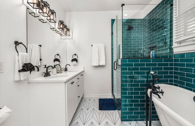 Bold Bright 4BR 3 5full Baths Near Riverwalk Dtown - Foto 11