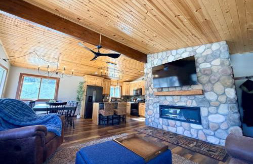 Paddler's Paradise Cabin with Direct Trail Access! - Foto 12