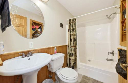 Family-Friendly 3BR Near Ellicottville - Foto 17