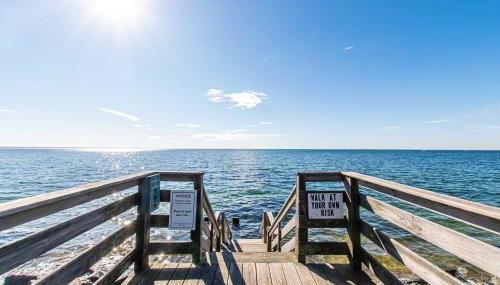 East End Condo Across from Assoc Beach - Foto 3